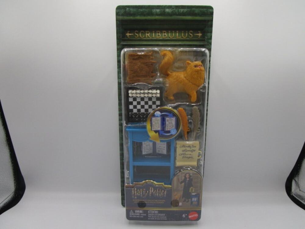 Harry Potter Diagon Alley Collectible Shops Scribbulus Playset Hermoine Cat